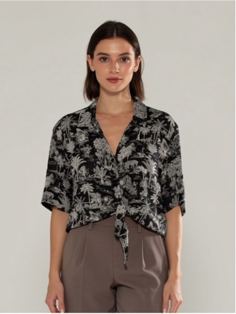 Topshop Black Jungle Toile Tie Front Crop Shirt Modal Button Down US 10 Hawaiian